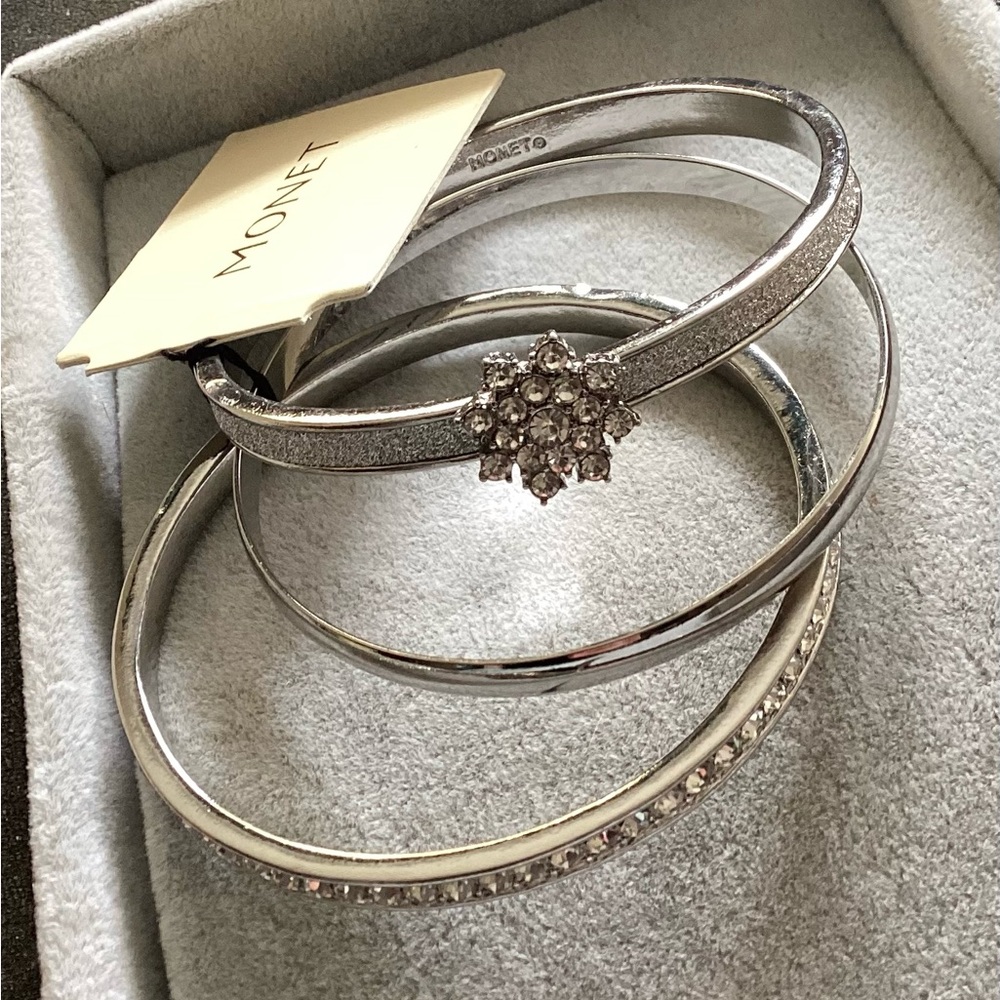 🌷 NWT Monet Silver Accent Bracelet Trio